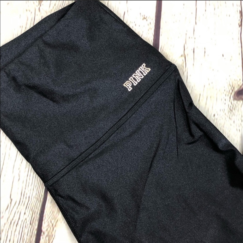 VS PINK Ultimate Leggings in Black - Picture 5 of 7